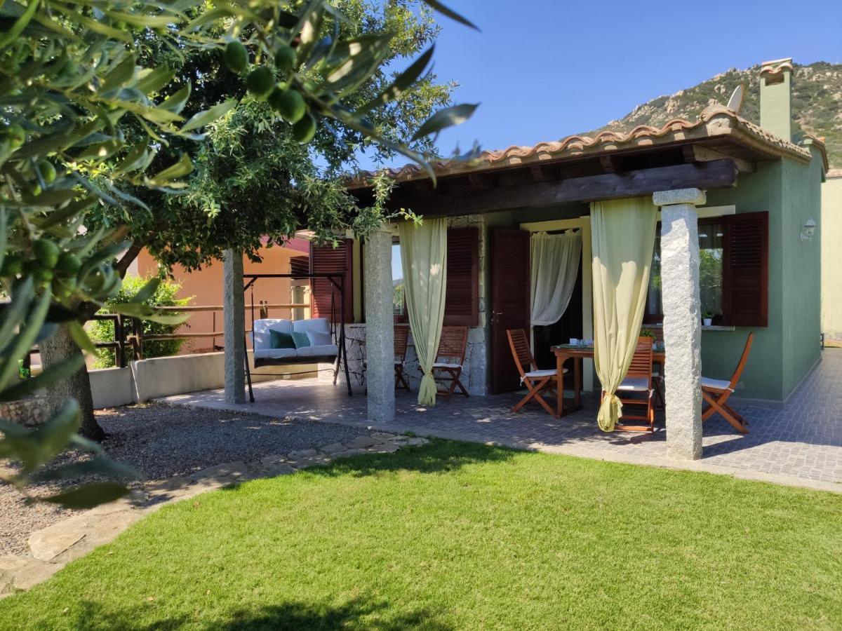 Villa Cruccuris Villasimius Buitenkant foto