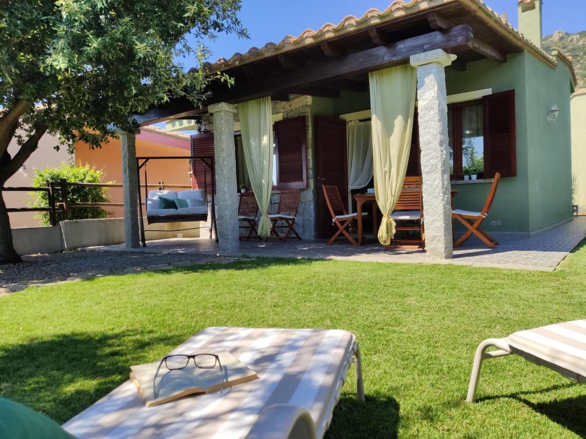 Villa Cruccuris Villasimius Buitenkant foto