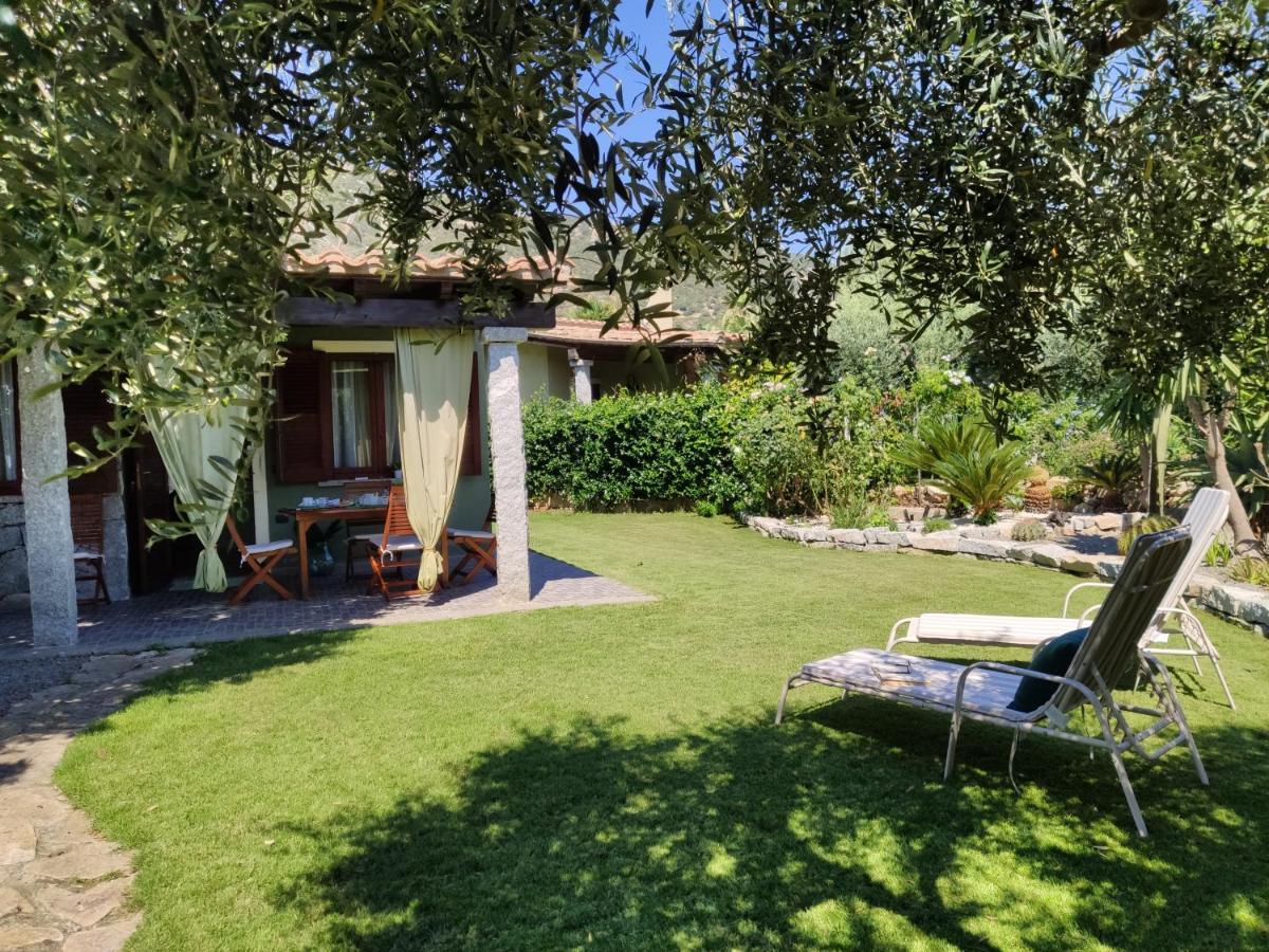 Villa Cruccuris Villasimius Buitenkant foto